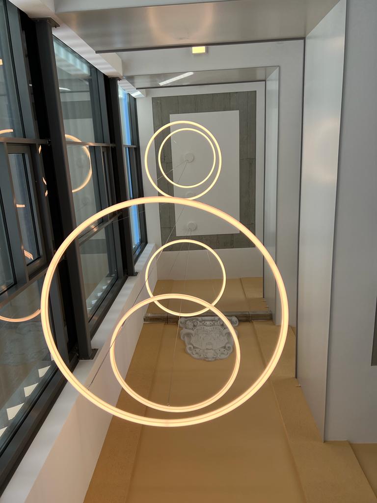 LED Ringleuchte Pendel Aufhaengung