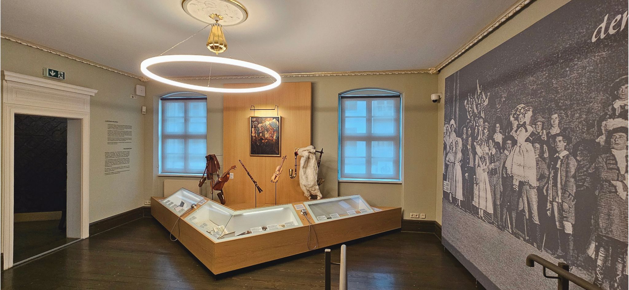LED Ringleuchte TheO wendisches Museum Cottbus Buehnenraum breite